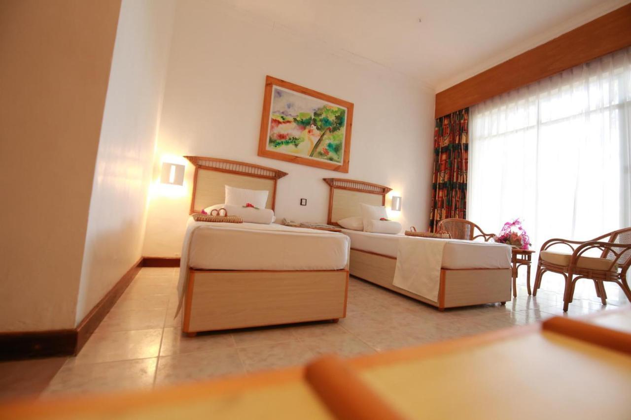The Oasis Beach Resort Hambantota Exterior foto