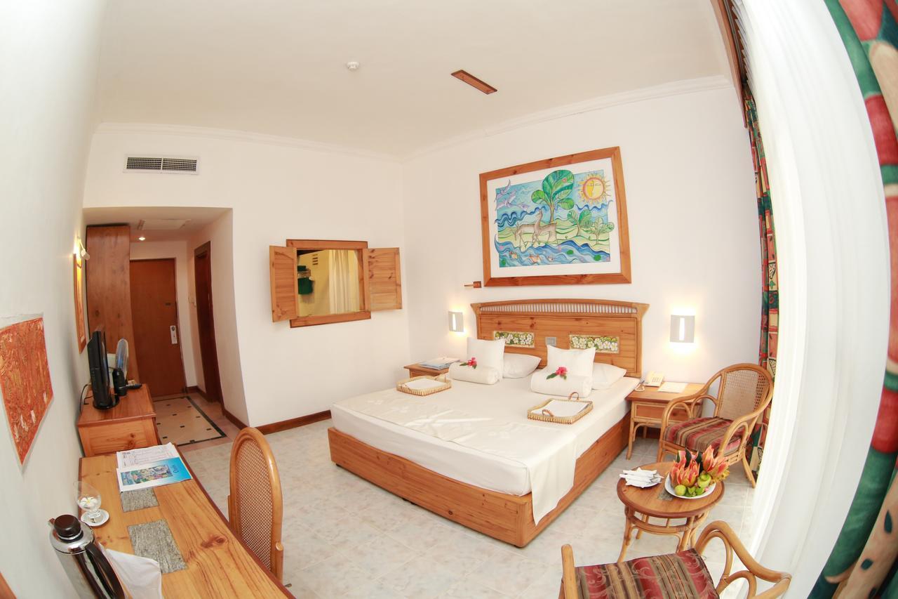 The Oasis Beach Resort Hambantota Exterior foto